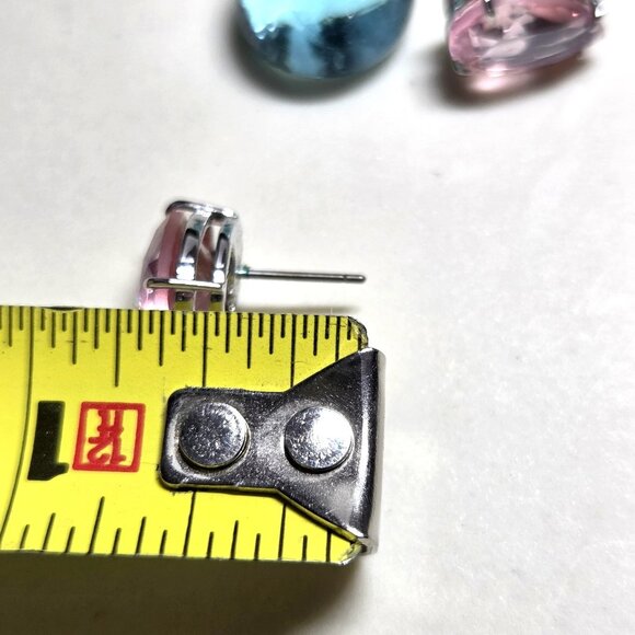🌟Swarovski Gema Stud Pierced Earrings Pink Teardrop Cut Swarovski Crystal🌟 - Picture 3 of 8